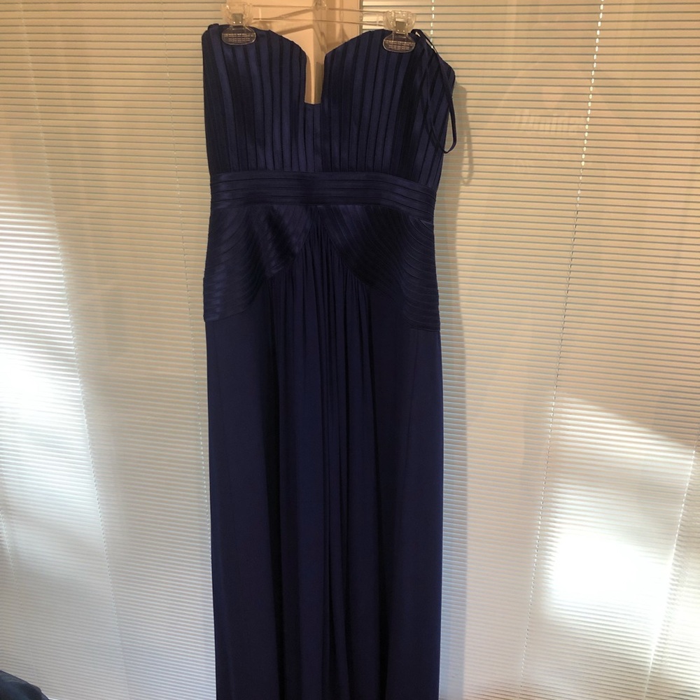 BCBG Maxazria Ball Gown / Prom dress - Picture 2 of 4